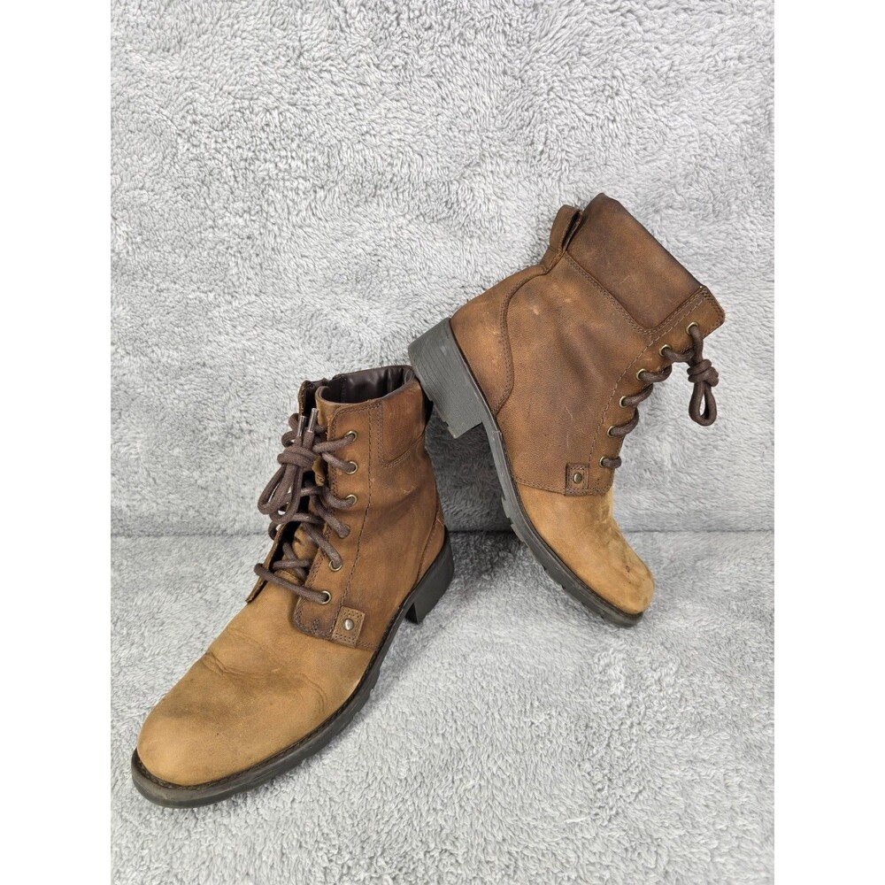 Clarks Women’s Narrow Boots Size 8.5W Brown Leather Side Zipper Block Heel